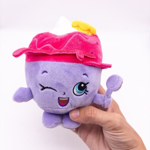 Lot Of 3 Shopkins Plush Berry Smoothie Bean, Ice Cream Queen, Cheeky Chocolate - Picture 7 of 9